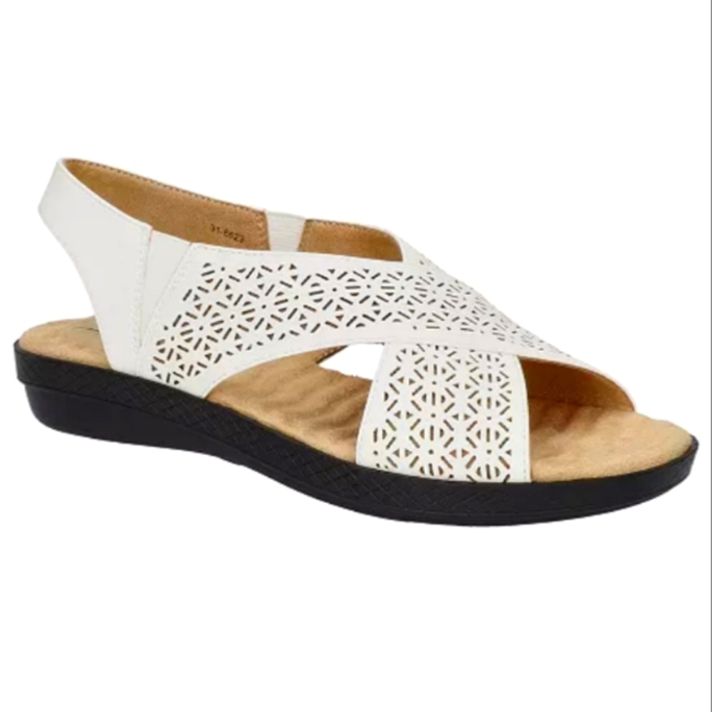 COMFORT Wave Easy Street  Claudia Women's White Sandals SIZE 9